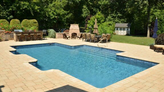 Loop loc pool liner